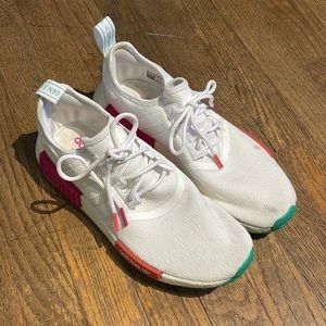 Adidas NMD_R1 size 9 1/2